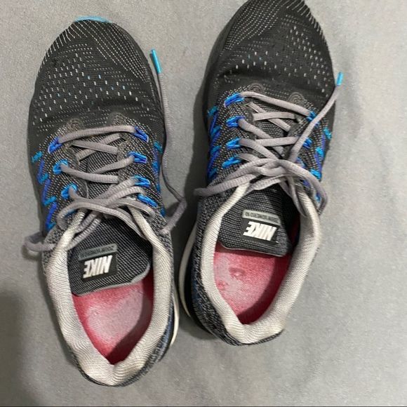 Nike Zoom Vomero 10 Running Shoe size 9.5 main image 4